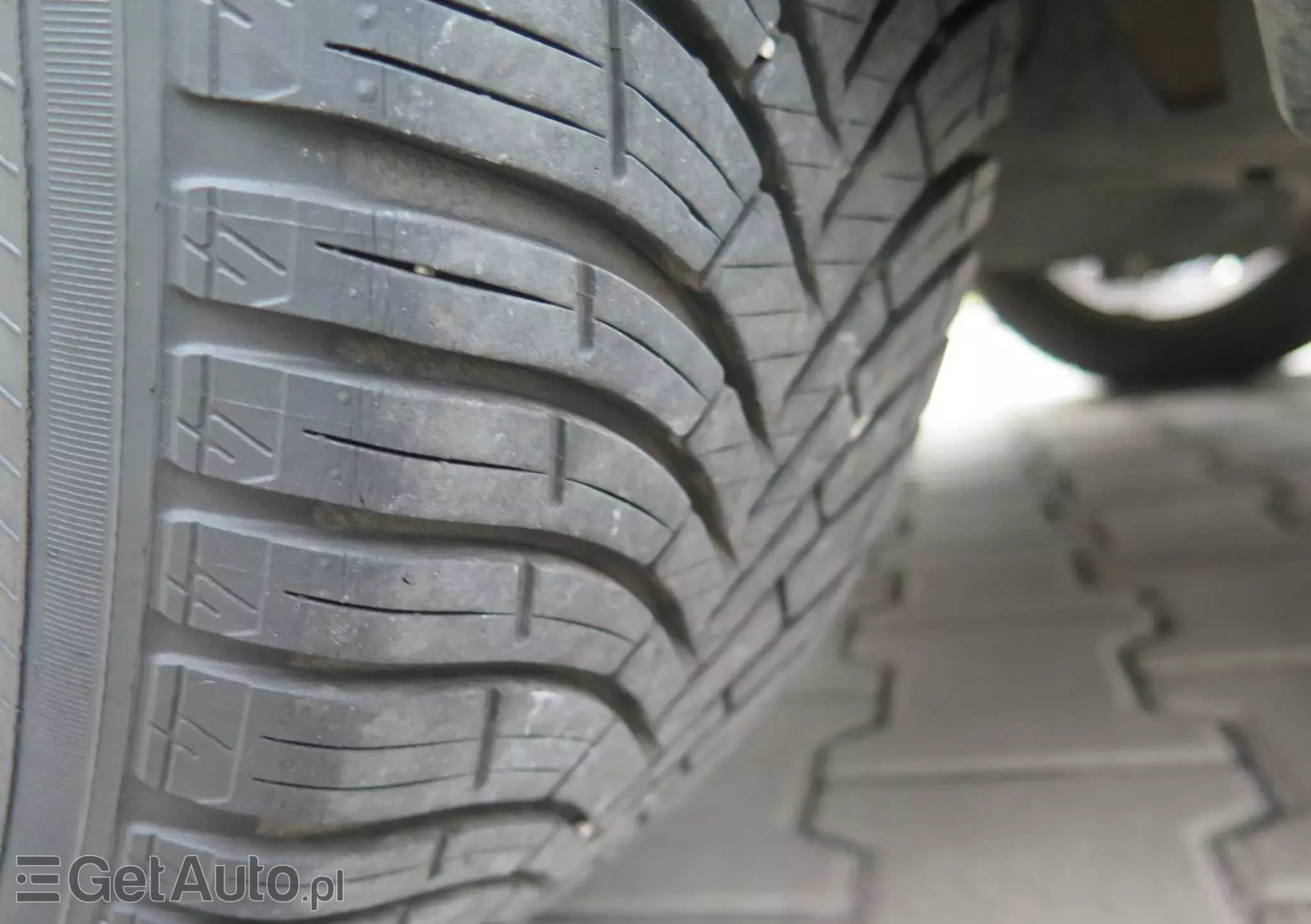 PEUGEOT 3008 1.6 Active