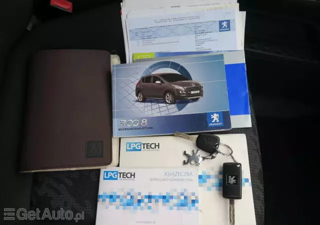 PEUGEOT 3008 1.6 Active