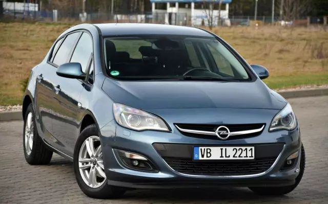 OPEL Astra 