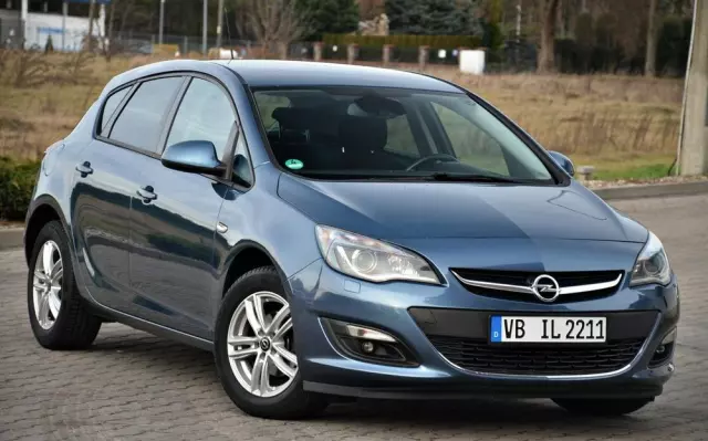 OPEL Astra 