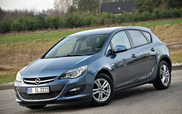 OPEL Astra 