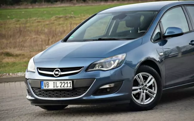 OPEL Astra 