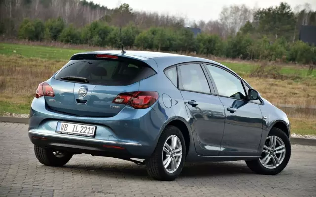 OPEL Astra 