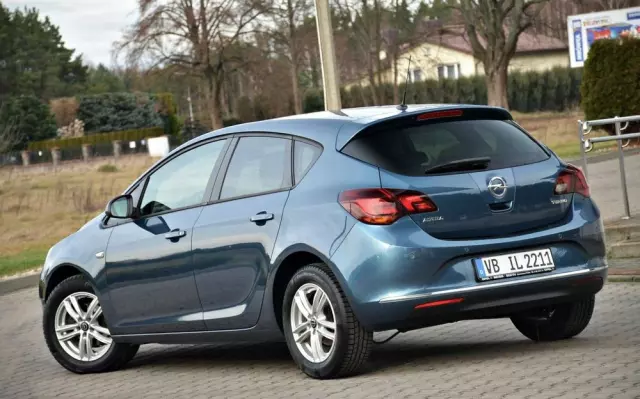 OPEL Astra 