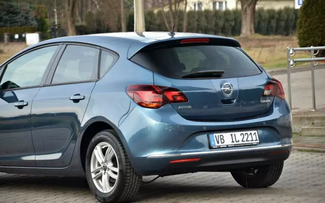 OPEL Astra 