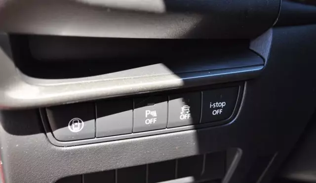 MAZDA 3 2.0 SkyActiv-G (122 KM)