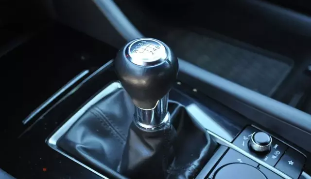 MAZDA 3 2.0 SkyActiv-G (122 KM)