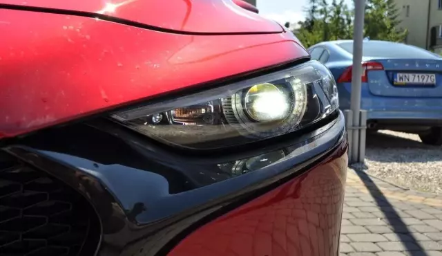 MAZDA 3 2.0 SkyActiv-G (122 KM)