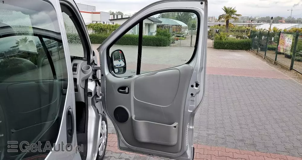 RENAULT Trafic 2.0 dCi 90 Combi L1H1