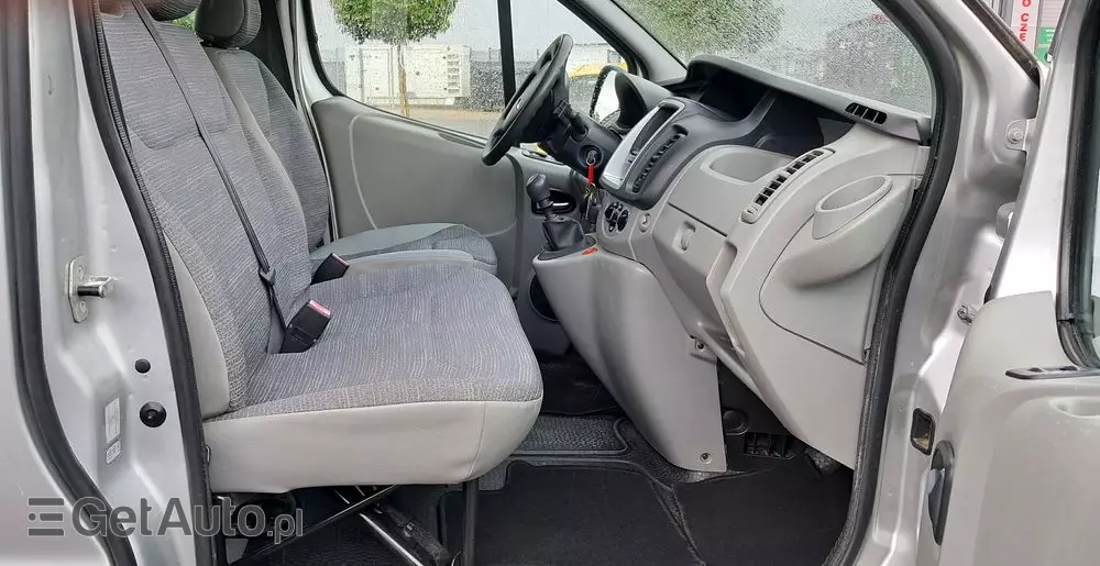 RENAULT Trafic 2.0 dCi 90 Combi L1H1