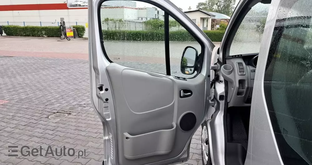 RENAULT Trafic 2.0 dCi 90 Combi L1H1