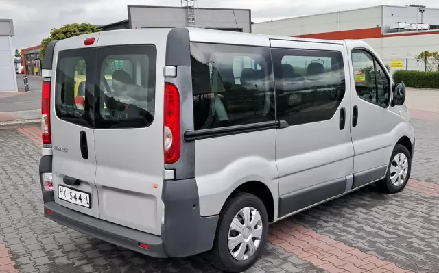 RENAULT Trafic 2.0 dCi 90 Combi L1H1