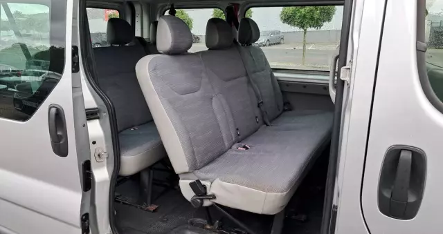 RENAULT Trafic 2.0 dCi 90 Combi L1H1