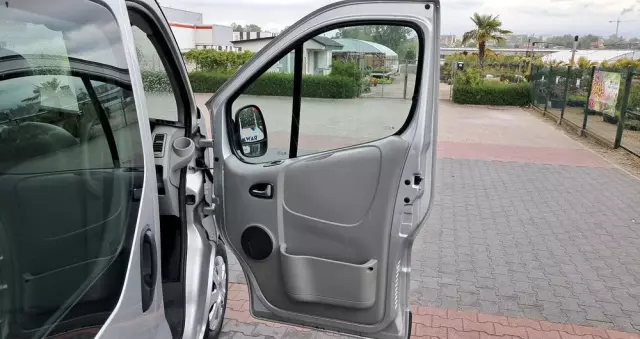 RENAULT Trafic 2.0 dCi 90 Combi L1H1