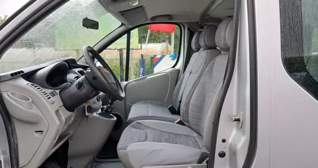 RENAULT Trafic 2.0 dCi 90 Combi L1H1