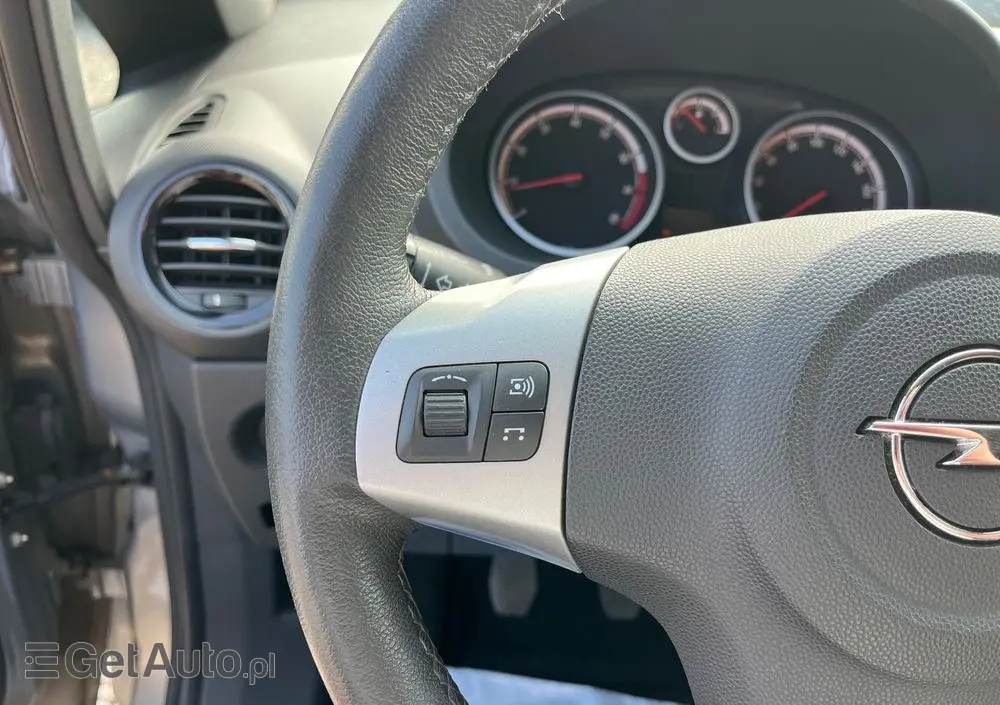 OPEL Corsa 1.4 16V Active