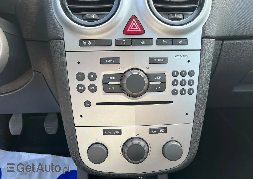 OPEL Corsa 1.4 16V Active