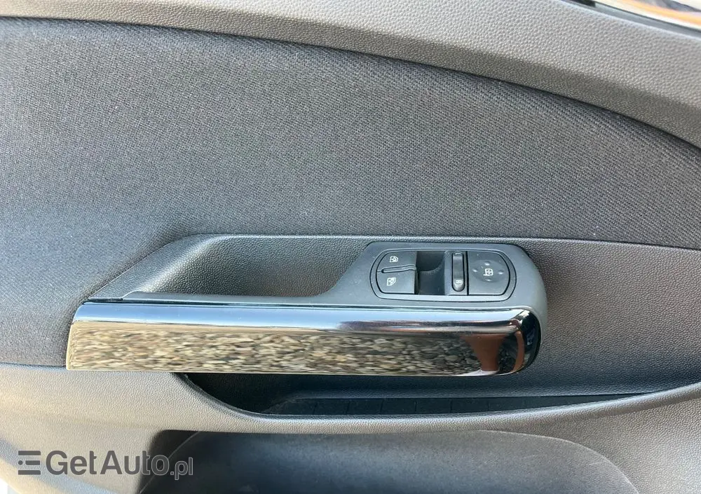 OPEL Corsa 1.4 16V Active