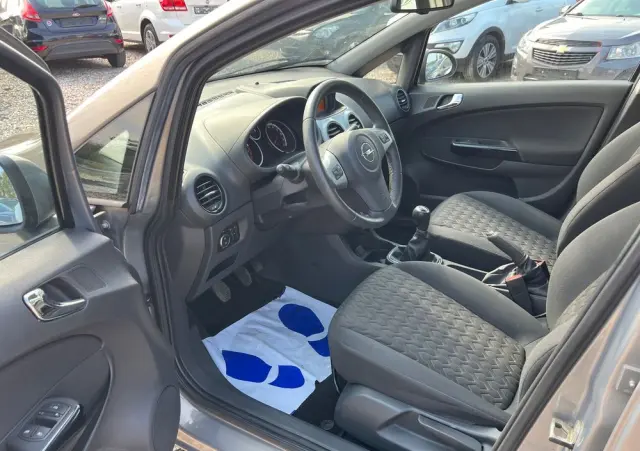 OPEL Corsa 1.4 16V Active