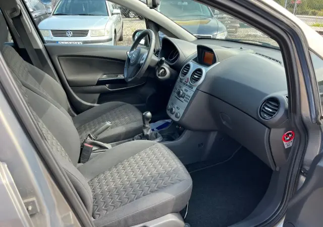 OPEL Corsa 1.4 16V Active