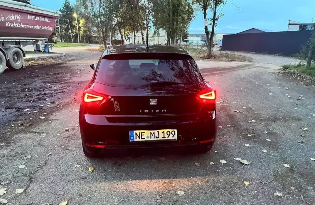 SEAT Ibiza 