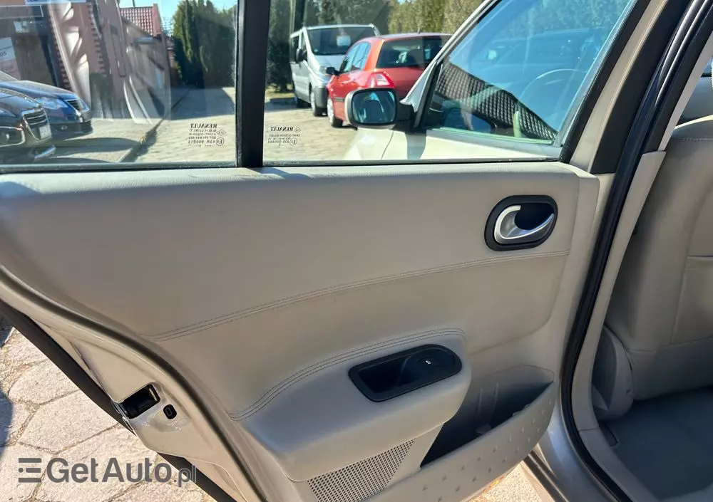 RENAULT Megane II 1.6 Confort Authentique