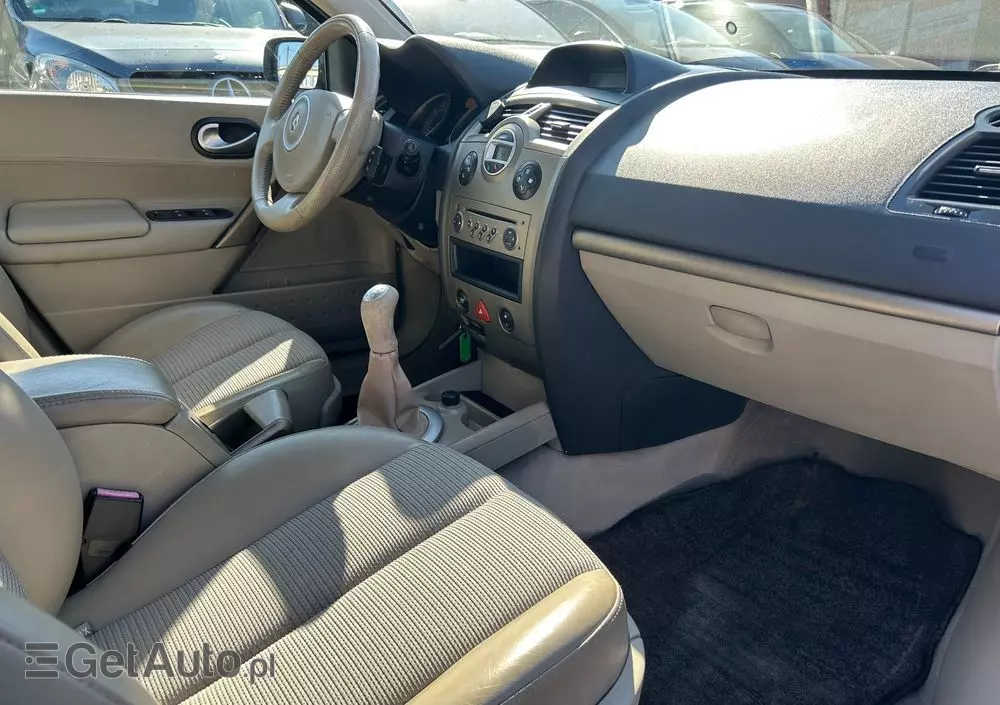 RENAULT Megane II 1.6 Confort Authentique