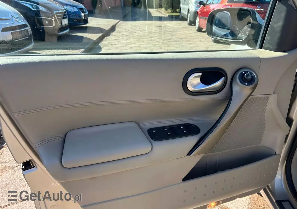 RENAULT Megane II 1.6 Confort Authentique