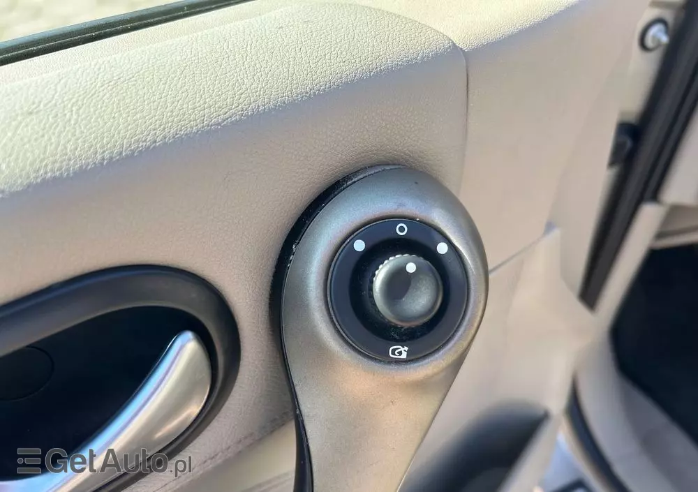 RENAULT Megane II 1.6 Confort Authentique