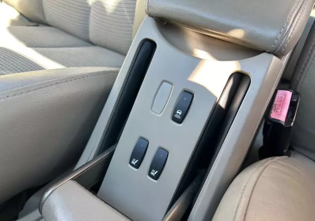 RENAULT Megane II 1.6 Confort Authentique