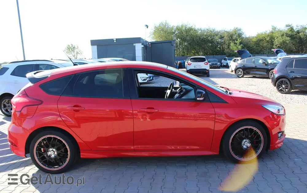 FORD Focus 1.5 EcoBoost Start-Stopp-System ST-Line