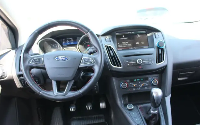 FORD Focus 1.5 EcoBoost Start-Stopp-System ST-Line