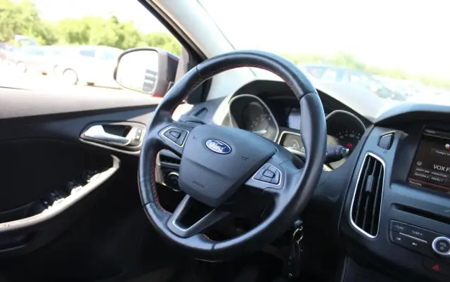 FORD Focus 1.5 EcoBoost Start-Stopp-System ST-Line