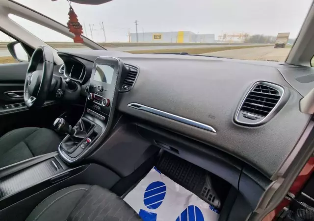 RENAULT Grand Scenic 