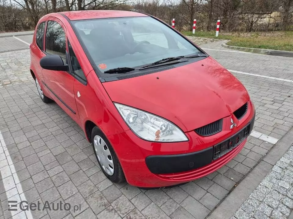 MITSUBISHI Colt 
