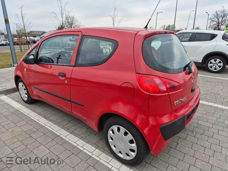 MITSUBISHI Colt 