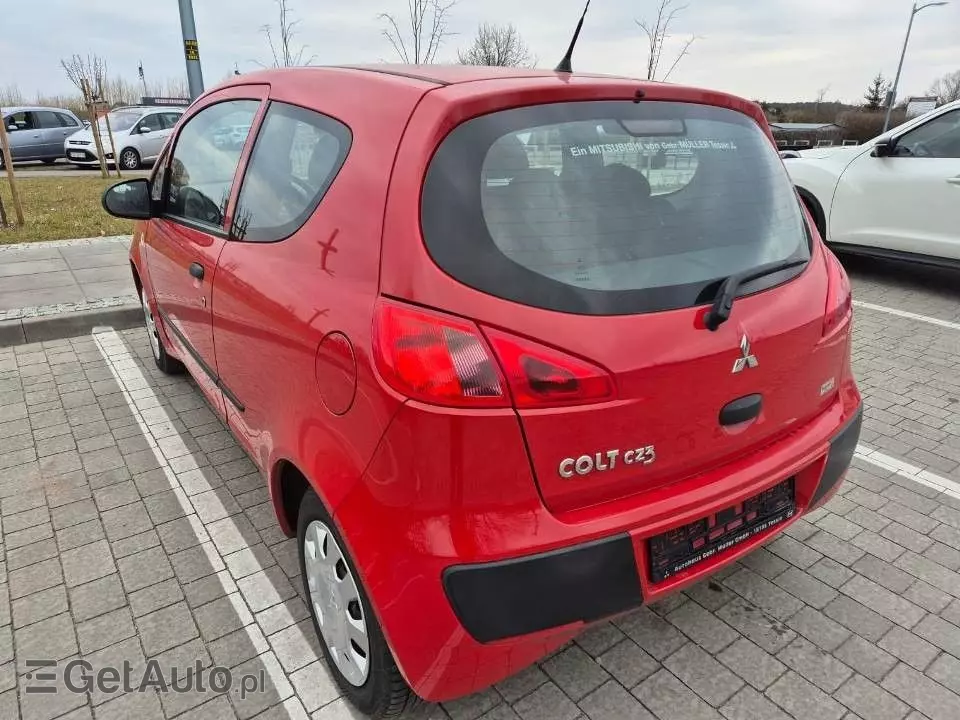 MITSUBISHI Colt 