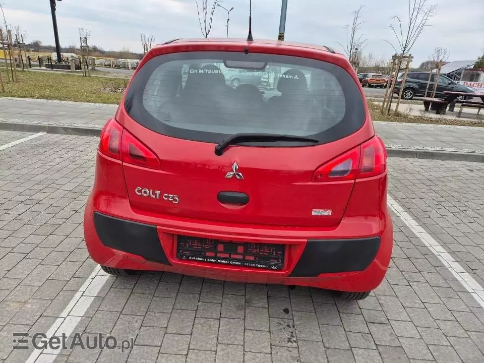 MITSUBISHI Colt 