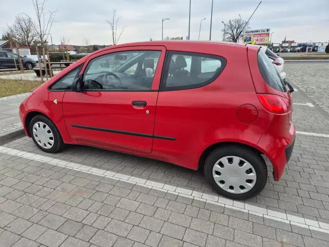 MITSUBISHI Colt 