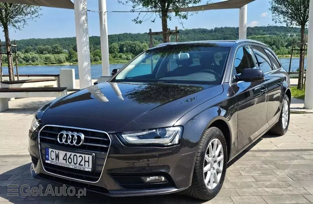 AUDI A4 
