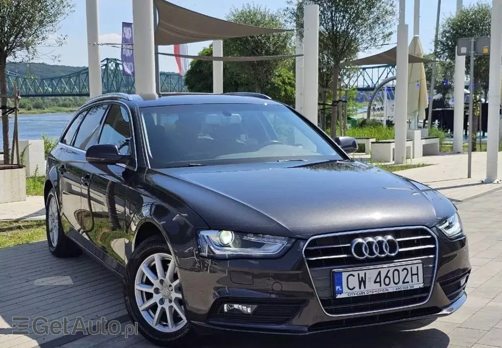 AUDI A4 
