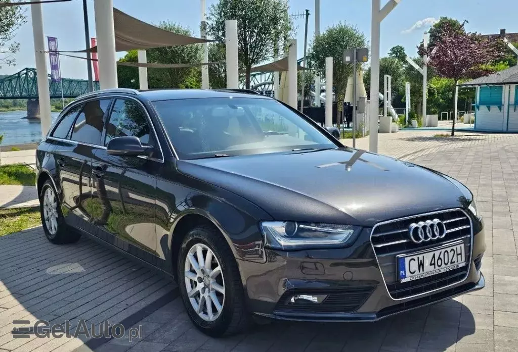 AUDI A4 