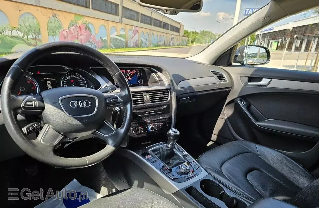 AUDI A4 