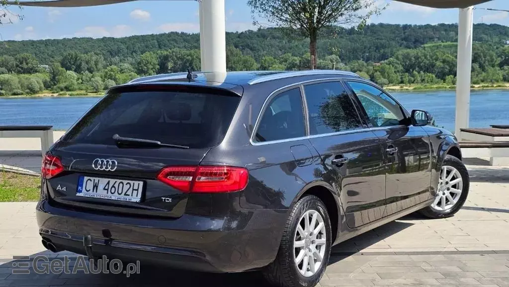 AUDI A4 