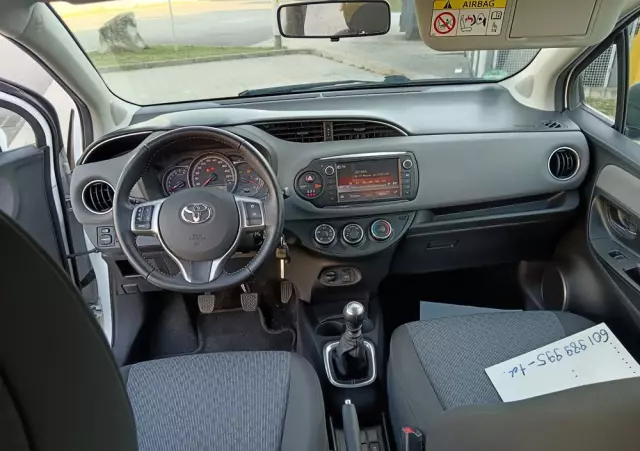 TOYOTA Yaris 1.33 Business Edition