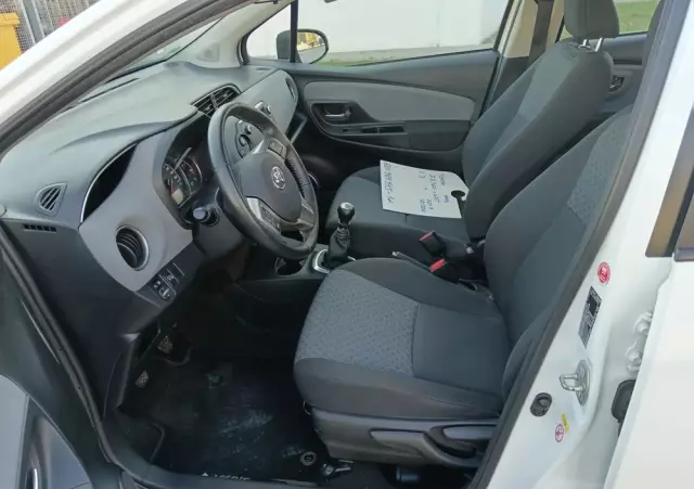TOYOTA Yaris 1.33 Business Edition
