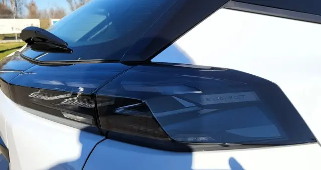 PEUGEOT 2008 PureTech 100 Active S&S BVM6