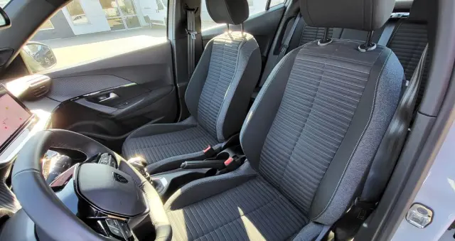 PEUGEOT 2008 PureTech 100 Active S&S BVM6