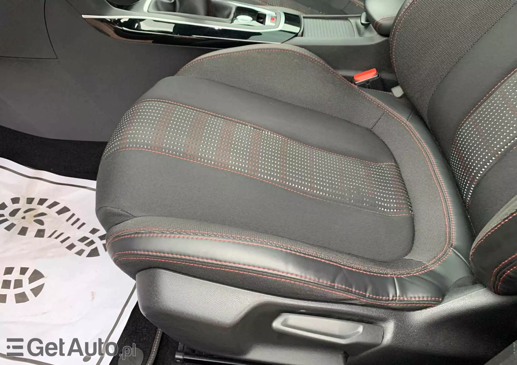 PEUGEOT 308 1.2 PureTech GPF GT Pack S&S