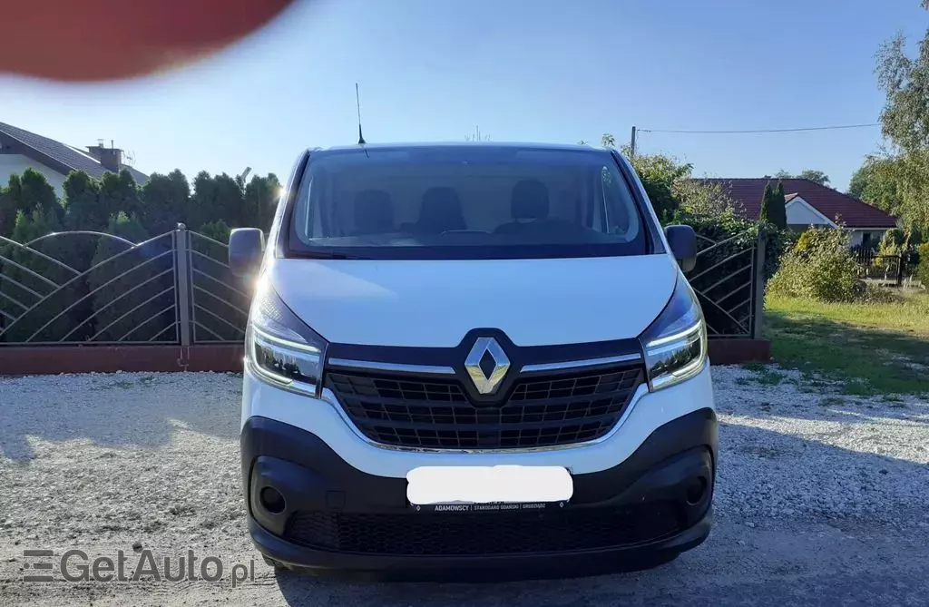 RENAULT Trafic 